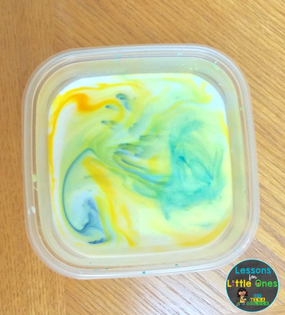magic milk color mixing Christmas science experiment