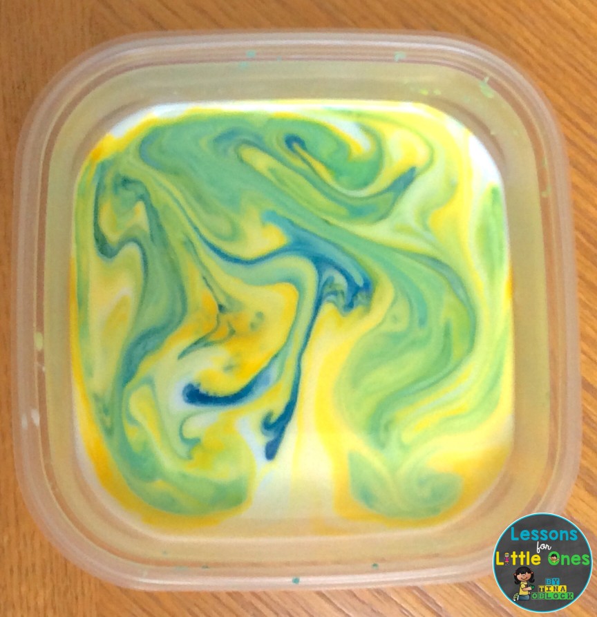 magic milk color mixing Christmas science experiment